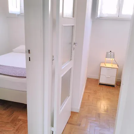 Bica Terrace Апартаменты Лиссабон