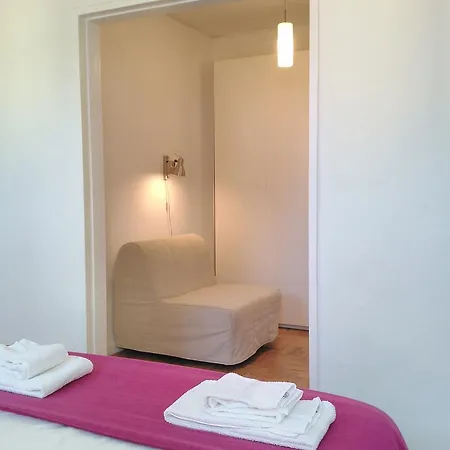 Bica Terrace Apartment *